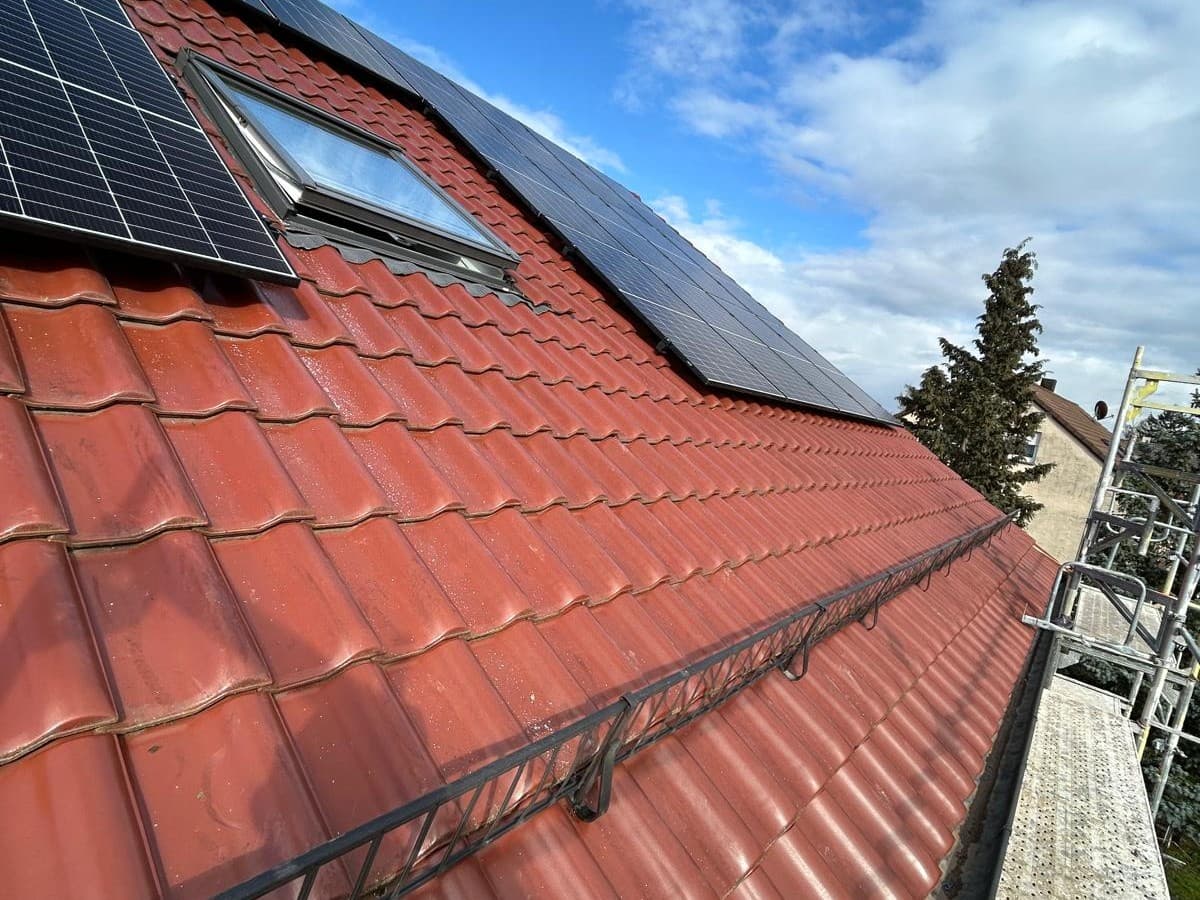 Photovoltaik-Module auf einem Ziegeldach